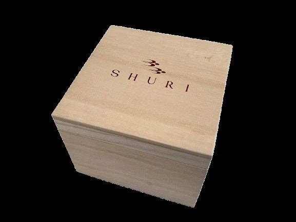 SHURIの木箱