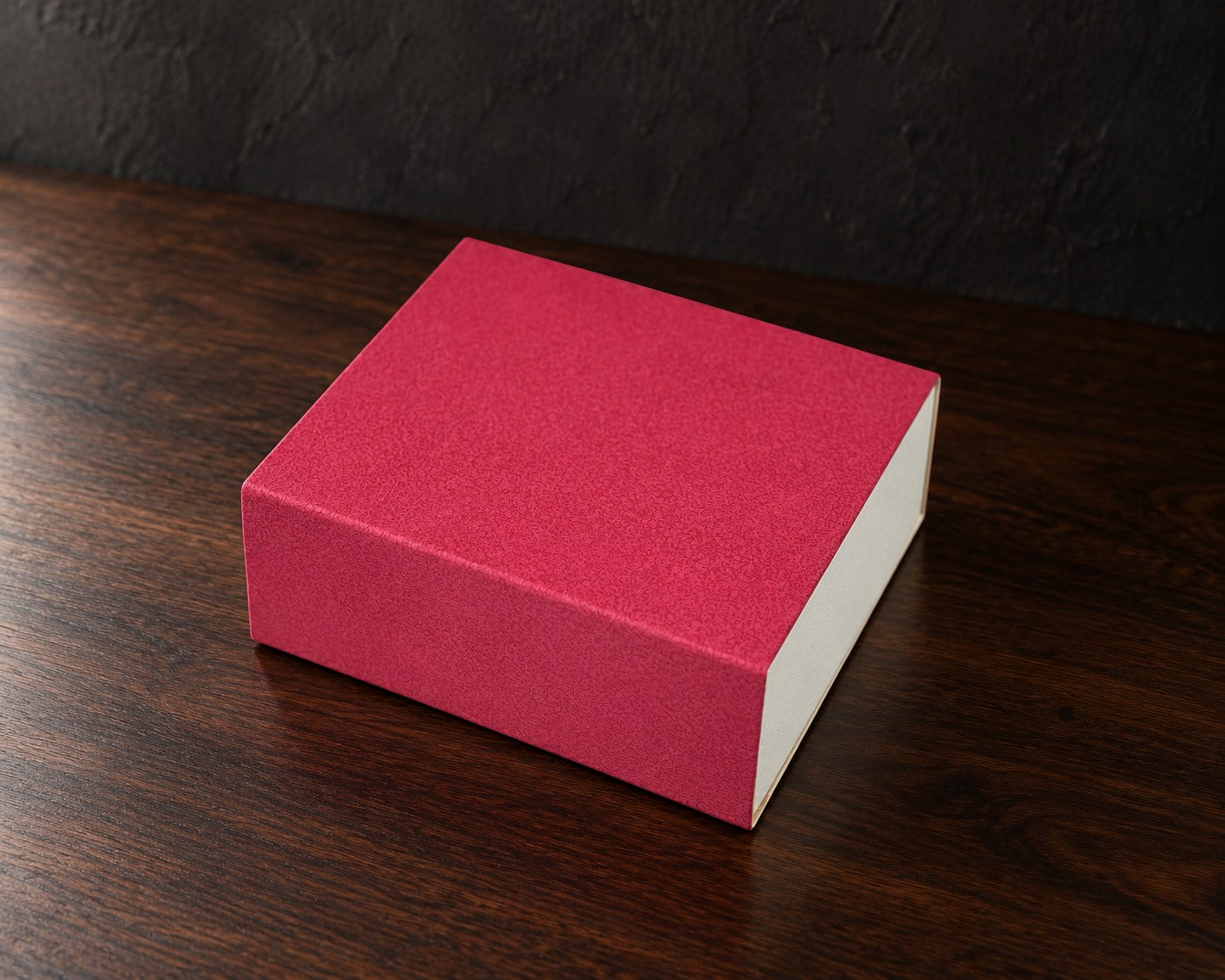 木のテーブルに置いたギフトBOX（背景生成イメージ）